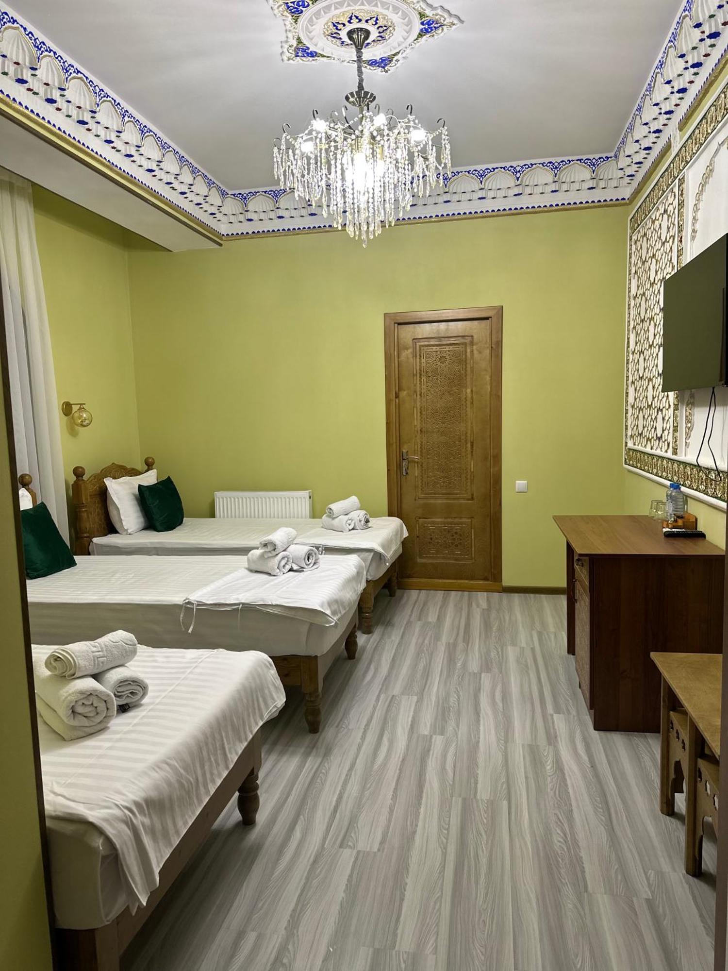 Hotel Zarhal Бухара Екстериор снимка