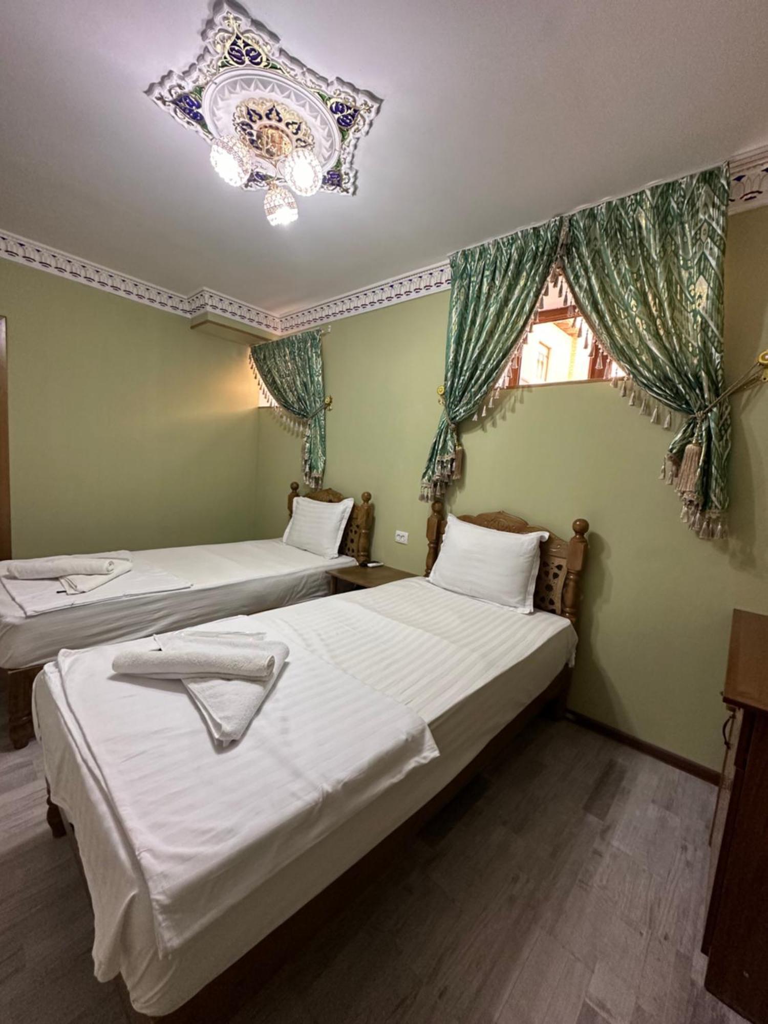 Hotel Zarhal Бухара Екстериор снимка
