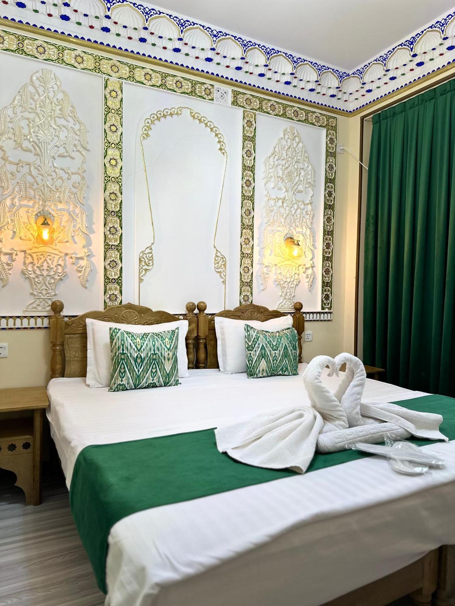 Hotel Zarhal Бухара Екстериор снимка