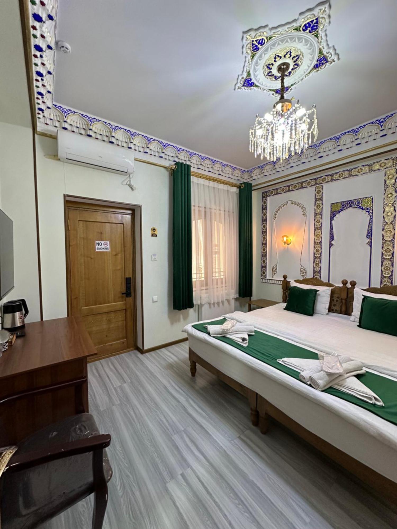 Hotel Zarhal Бухара Екстериор снимка