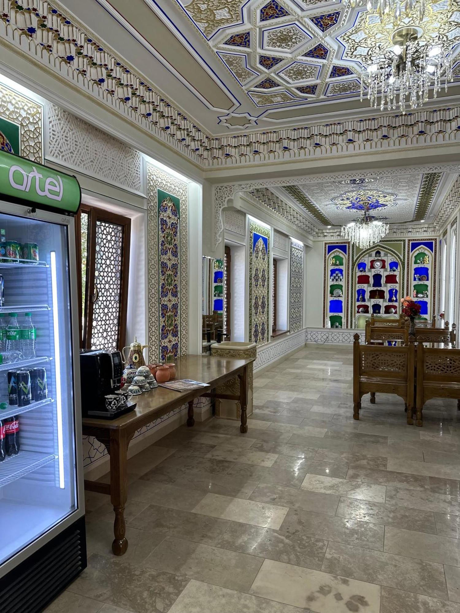 Hotel Zarhal Бухара Екстериор снимка